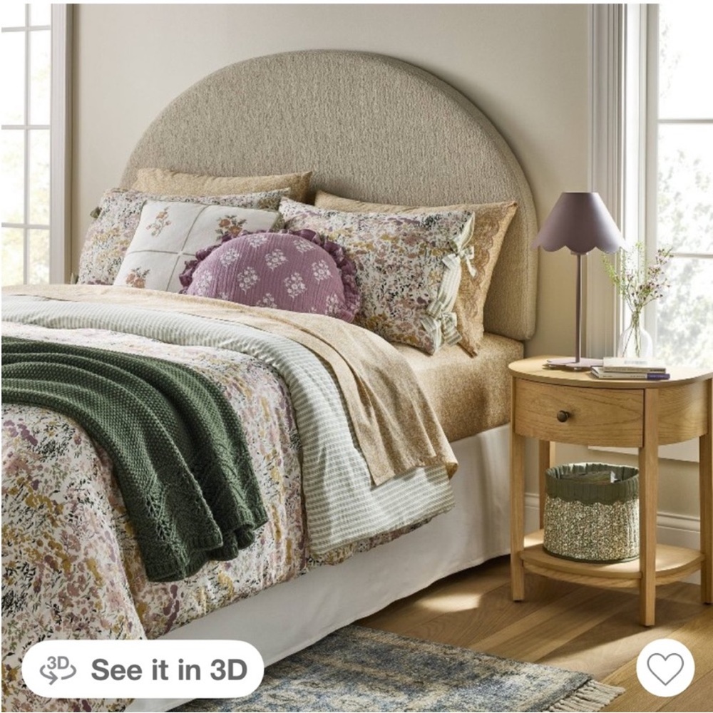 Threshold Twin/ XL Reversible 2- Piece Floral Comforter Set Pink/Green